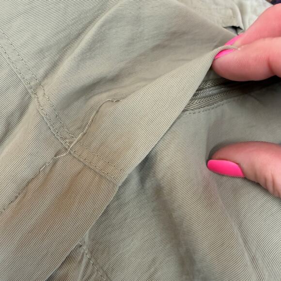 The North Face Women's Nylon Khaki Hiking Convertible Shorts / Pants Size 10 - Picture 2 of 9